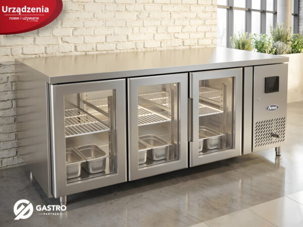 Stół Chłodniczy z potrójnymi szklanymi drzwiami EPF3731-GR
