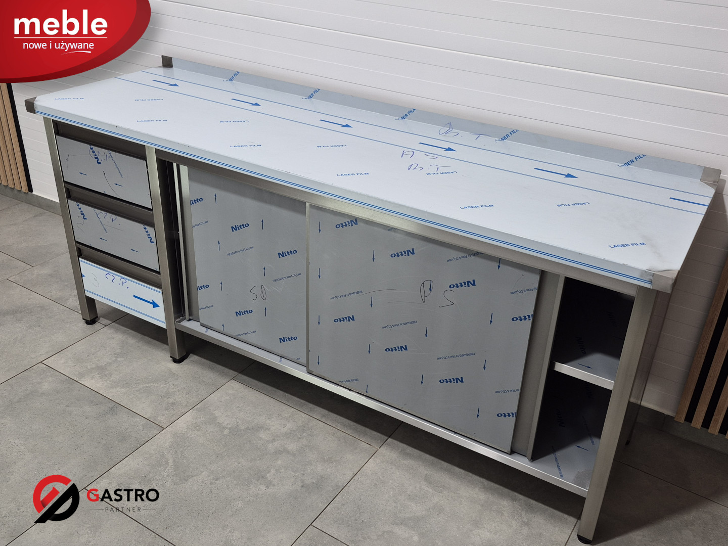 Stół gastronomiczny przyścienny z szafką i szufladami spawany 2100x700x850 mm